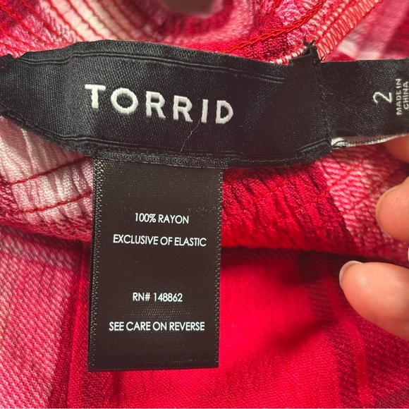 Torrid Plaid High Rise Smocked Waist Gauze Shorts-Red-Women 2X - Picture 4 of 6